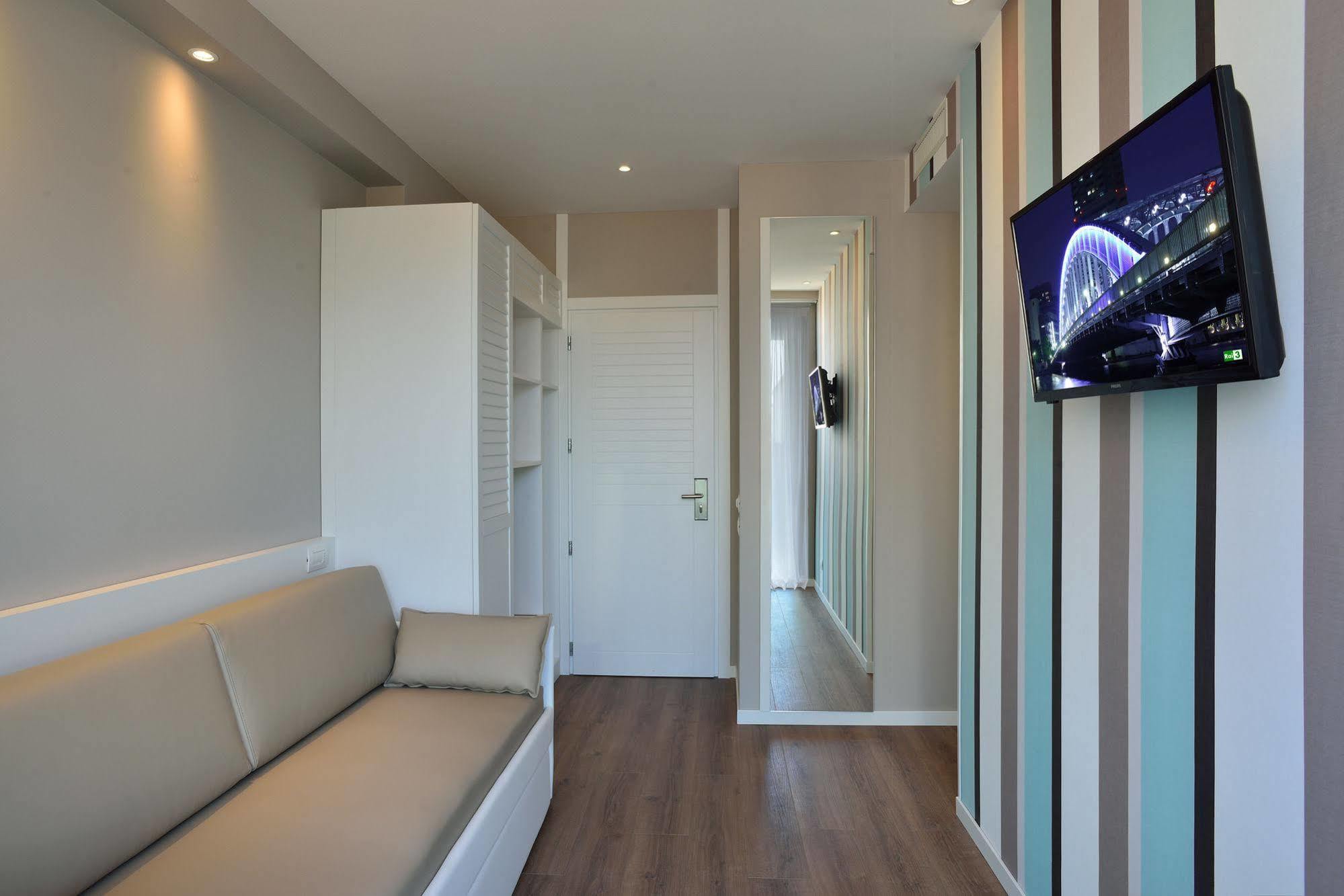 Embassy Hotel & Spa Каттоліка Екстер'єр фото