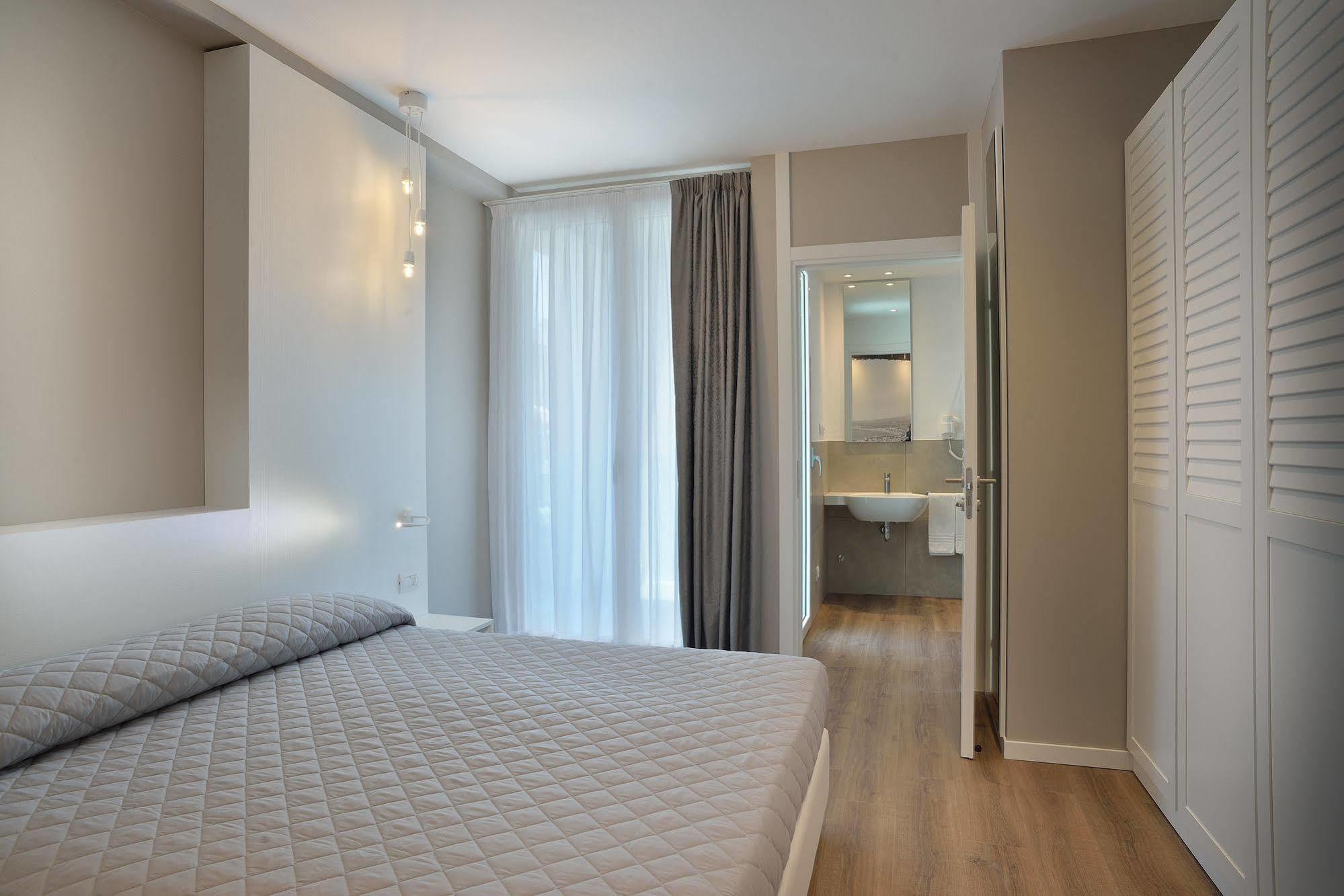 Embassy Hotel & Spa Каттоліка Екстер'єр фото