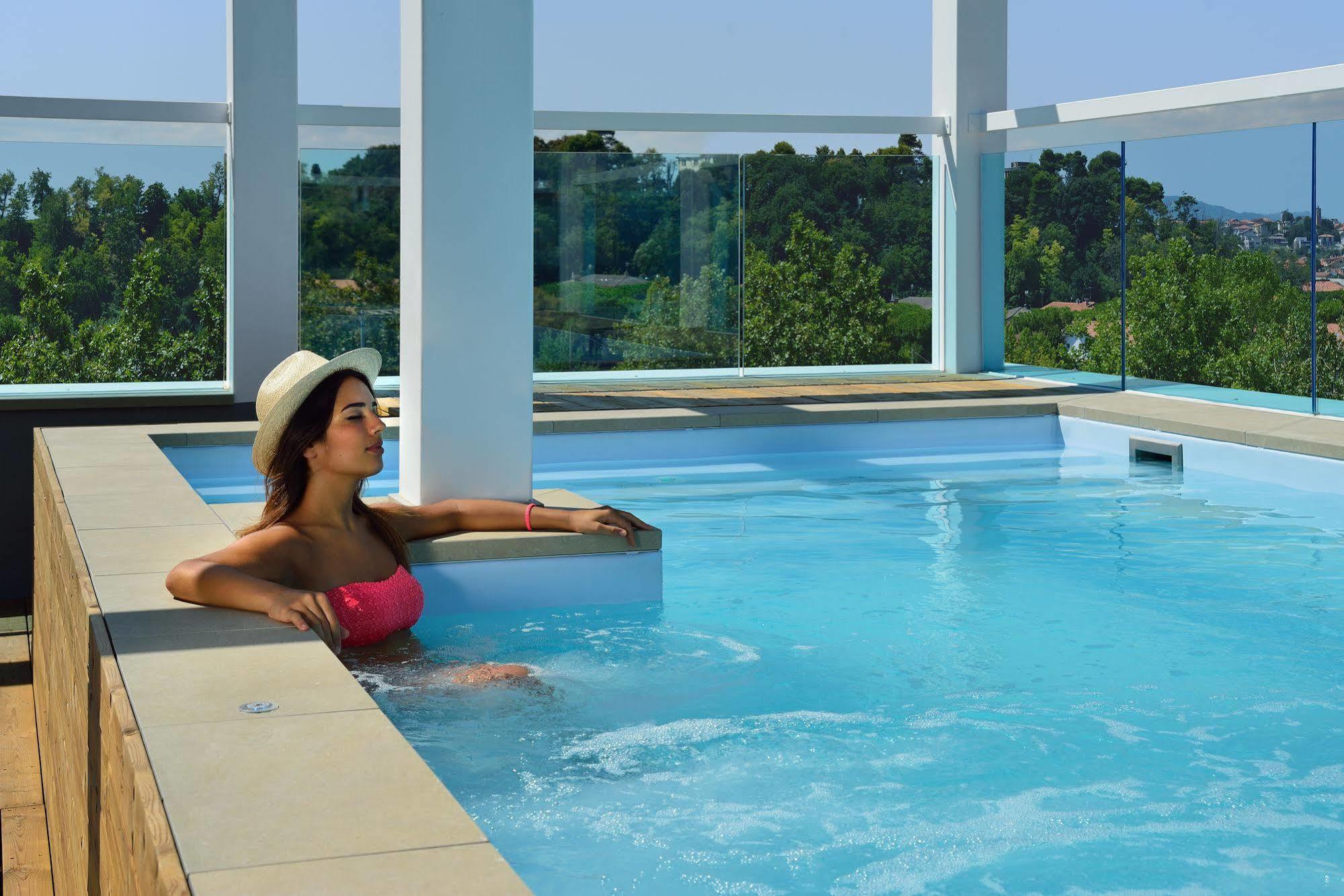 Embassy Hotel & Spa Каттоліка Екстер'єр фото