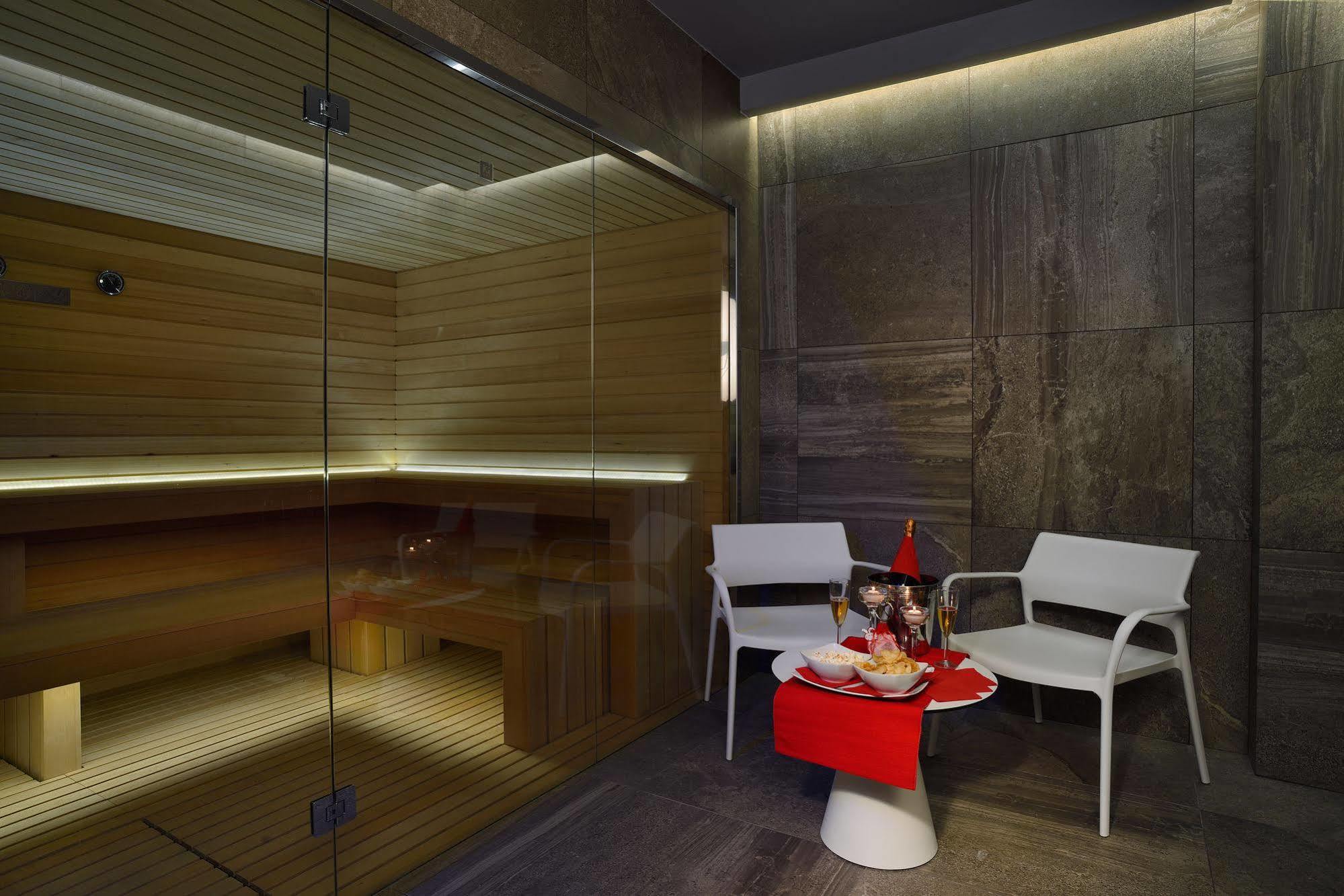 Embassy Hotel & Spa Каттоліка Екстер'єр фото